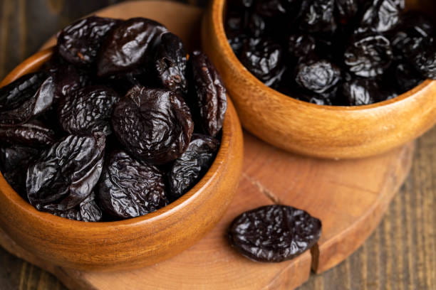 تصویر 3 از قیمت خرید آلو بخارا خشک خورشتی + فروش ویژه